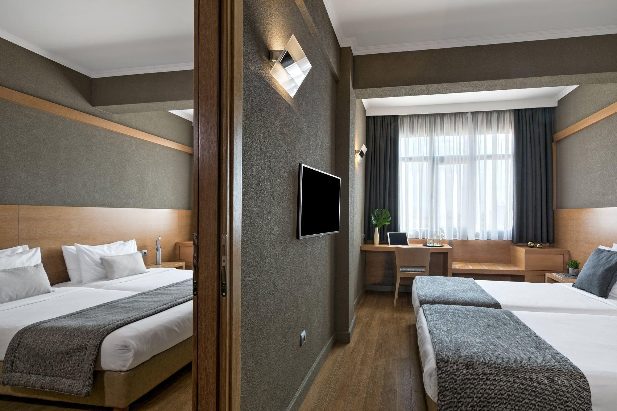 Porto Palace Hotel Thessaloniki Exterior photo